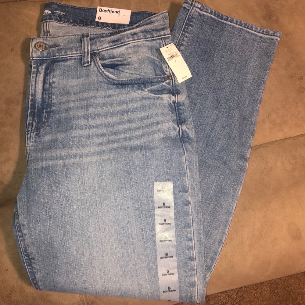 NWT Old Navy Boyfriend Jeans Size 8